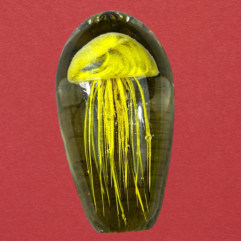 Handblown Artglass Jellfyish Paperweight/Figure 7" x 4"